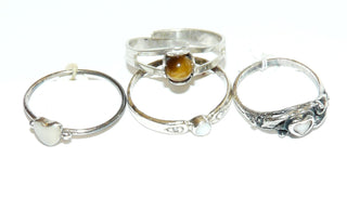 Einzelstücke, 4-er Set zarte Ringe, Kinderringe aus Silber, 1 Tigerauge-Cabochon verstellbar Ringweite um 54 + drei Ringe mit Perlmutt, Ringweite 46, 55,5 + 53,5 -	Nur erhältlich bei www.danilogold-shop.de
