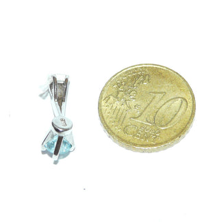 Einzelstück, zarter Anhänger aus 925 Silber mit einem runden facettierten Blautopas sicher eingefaßt in einem 4-Krapper-Chaton, langegezogene Schlaufe dient als Zierelement (Lieferung erfolgt ohne Kette) -	Nur erhältlich bei www.danilogold-shop.de