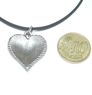 Einzelstück, Anhänger aus 925 Silber "gekordeltes Herz", ca. 22,5 mm x 22,5 mm, seidenmatt, in den Tiefen geschwärzt - Nur erhältlich im Onlineshop von Juwelier & Goldschmiede Danilo!