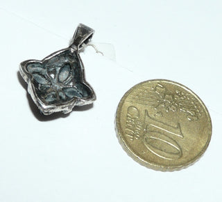 Einzelstück, Anhänger "4-strahliger Stern" aus 925 Silber, ausgefaßt mit Markasiten + Onyx-Navettes im Cabochon-Schliff und einer Dreiecksschlaufe (Lieferung erfolgt ohne Kette) -	Nur erhältlich im Onlineshop von Juwelier & Goldschmiede Danilo!