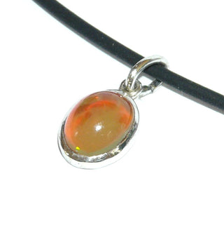 Einzelstück, Handarbeit, Unikat-Anhänger aus 925 Silber mit ovalem äthiopischen Opal Farbe "Feueropal", Orangerot, ca. 15 mm x 7,8 mm -	Handarbeiten online bestellen bei Juwelier & Goldschmiede Danilo!