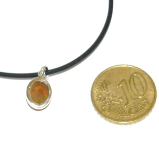 Einzelstück, Handarbeit, Unikat-Anhänger aus 925 Silber mit ovalem äthiopischen Opal Farbe "Feueropal", Orangerot, ca. 15 mm x 7,8 mm -	Handarbeiten online bestellen bei Juwelier & Goldschmiede Danilo!