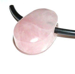 Einzelstück, ein großer Rosenquarz groß durchbohrt als Anhänger, oval, leicht tropfenförmig geschliffen - Einzelstücke nur erhältlich bei www.danilogold-shop.de