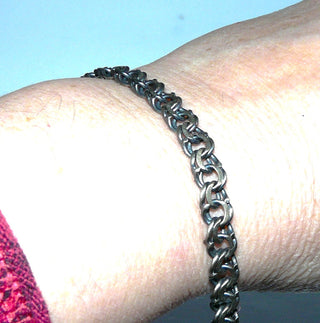 Schmales Einzelstück, Vintage Garibaldi-Armband, Glieder-Armband aus massivem 835 Silber + in den Tiefen geschwärzt, 20 cm lang, Federringverschluß, um 1950 -	Einzelstücke nur erhältlich bei www.danilogold-shop.de