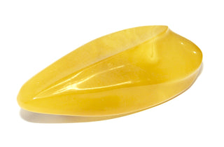 Einzelstück, Art Deco-Brosche mit einer 835 Silber-Broschierung, die an einem natürlichen gelben Bernstein / Butterscotch befestigt ist, ca. 51,4 mm x 22,4 mm , um 1920 - Goldschmiede Danilo!