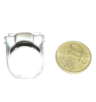 Vintage-Einzelstück, Herrenring aus 835 Silber poliert, mit 3 zart hellblauen, funkelnd facettierten, runden Aquamarin-Repliken, nebeneinander angeordnet quer zum Finger im Pavé gefaßt, Ringweite 57, Art Deco um 1930 - Goldschmiede Danilo