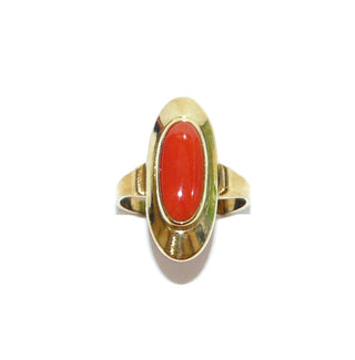 Vintage-Einzelstück, Art Deco Korallenring aus 333 Gold mit einer roten, langovalen Mittelmeerkoralle 13mm x 6mm, breiter Spiegelrand & Zargenfassung, Seitenteile, Ringweite 51, um 1930 - Goldschmiede Danilo