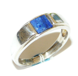 Einzelstück, Bandring aus 925 Silber mit einem leuchtend dunkelblauen Lapislazuli-Rechteck, glatt in die Ringschiene eingelegt, poliert, Ringweite 55,5 -	Nur erhältlich bei www.danilogold-shop.de
