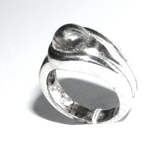 Einzelstück, knubbeliger Bergkristall-Ring "Klarheit" runder Bergkristall-Cabochon mit goldenen Rutil-Nadel-Einschlüssen, poliert, massiv, Ringweite 52 -	Nur erhältlich bei www.danilogold-shop.de