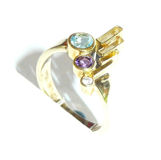 handgefertigtes Einzelstück, Blautopasring, Amethystring aus massiv 585 Gold, je 1 runder, funkelnd facettierter, aquamarinblauer Topas, lila Amethyst & Zirkonia in Zargen gehalten, poliert, Ringweite 52 - Goldschmiede Danilo