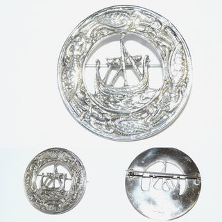 Einzelstück, Halbrelief, 925 Silber "Wikingerboot im Kranz", Durchmesser ca. 48 mm - 
 Vintage-Schmuck nur im Onlineshop von danilogold!