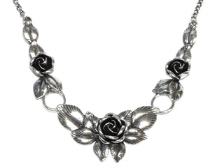 Einzelstück, Collier aus 925 Silber in den Tiefen geschwärzt, florales Muster aus 3 Rosen mit Blattwerk, Mittelteilcollier, Erbskette Länge 42cm -	Unikate und Pretiosen nur erhältlich im Onlineshop der Goldschmiede Danilo!