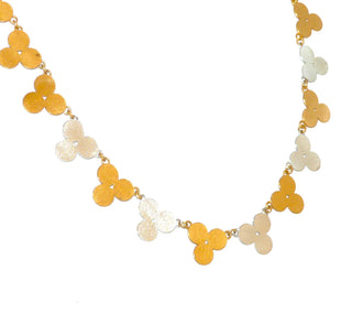 Einzelstück, sehr dekoratives Collier "Pünktchen" aus 925 Silber, Länge 50 cm + 3,5 cm Verlängerung, 26 Drei-Punkt-Elemente fein eismattiert, davon 5 Elemente Silberfarben, Hakenverschluß -	Unikatschmuck nur erhältlich im Onlineshop von Juwelier & Goldschmiede Danilo! 