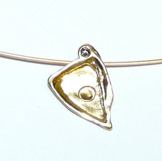 Einzelstück, Collier aus kunststoffummanteltem, vergoldeten Spiralseil mit Anhänger + Verschluß aus 333 Gelbgold mit 1 Diamanten, Anhänger ca. 12,5 mm x 9 mm, Länge 45cm -	Unikatschmuck nur erhältlich im Onlineshop von Juwelier & Goldschmiede Danilo! 