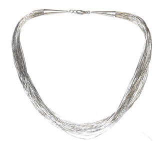 Einzelstück, Collier aus 925 "Fließsilber" bestehend aus 30 Strängen, Länge 46 cm mit Karabiner-Verschluß -	
-	Nur erhältlich bei www.danilogold-shop.de