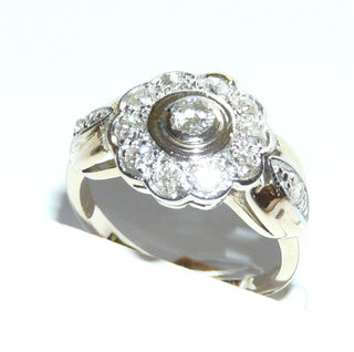 Handgearbeitetes Einzelstück, Diamantring, Antragsring, Verlobungsring aus 585 Gold mit 11 Altschliffen von zusammen 0,80 Karat P (Mittelstein alleine 0,15 Karat) + 2 Diamant-Rosen, als runde Rosette, Replik im Stil um 1900, Ringweite 52,5, poliert-	Handgefertigtes Unikat! Nur im Onlineshop von Juwelier & Goldschmiede Danilo!