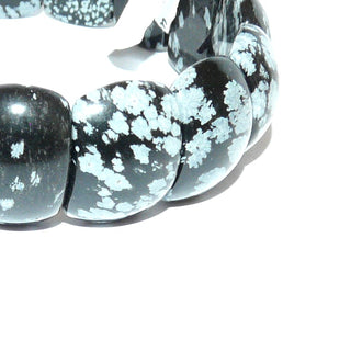 breites Einzelstück, Edelsteinarmband, Schneeflockenobsidian, schwarzer Obsidian mit grauen Einschlüssen, ca. 13x18mm, Gummizug, Innenumfang18,5cm - Goldschmiede Danilo