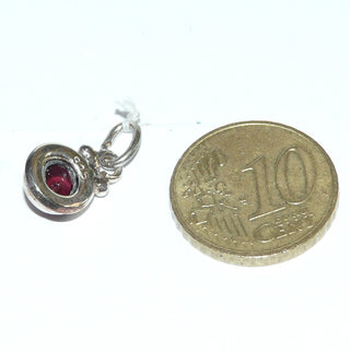 Einzelstück, Granat-Anhänger, schlichter runder Anhängeraus 925 Silber mit einem runden Granat im Cabochon-Schliff in Zargenfassung gehalten, schönes Granat-Rot -	Unikatschmuck nur erhältlich im Onlineshop von Juwelier & Goldschmiede Danilo! 