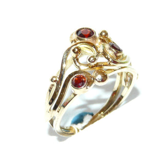 handgefertigtes Einzelstück, Granatring aus massiv 585 Gold mit 3 funkelnd facettierten, runden Vintage-Altschliff-Granaten in Zargenfassungen, verschlungene, durchbrochene Arbeit in 3D aus 4-Kantdrähten & Kugeln, Ringweite 55 - Goldschmiede Danilo