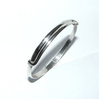 handgefertigtes Einzelstück, Armreif, Armspange aus 925 Silber poliert, leicht oval, Innenumfang 20 cm, aber flexibel bar / verstellbar -	Handgefertigtes Unikat! Nur im Onlineshop von Juwelier & Goldschmiede Danilo!