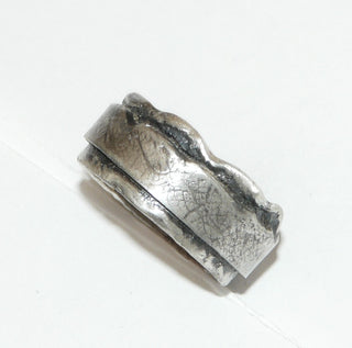Einzelstück, Handarbeit, Herrenring, robuster "Doppelring" aus 925 Silber, gleichlaufend, seidenmatt mit geschweißten, gewellten + polierte Kanten, in den Tiefen geschwärzt, Ringweite 62,5 -	Handgefertigtes Unikat! Nur im Onlineshop von Juwelier & Goldschmiede Danilo!