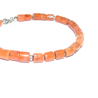 orangerotes Einzelstück, Edelsteinarmband aus natürlicher Koralle, Tönnchen 5,5mm x 5,5mm, auf Seide aufgefädelt, Länge 21cm, 925 Silber Federring & Plättchen-Zwischenteile - Goldschmiede Danilo