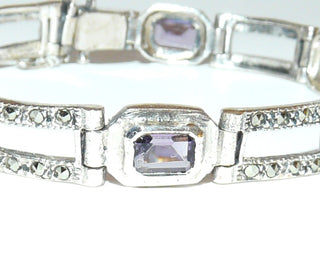 Einzelstück, Glieder-Armband aus 925 Silber mit 6 facettierten Amethyst-Rechtecken + Markasiten in den Stegen, Länge18 cm, mit untergearbeitetem verdeckten Verschluß, Scharnierbewegungen -	Unikatschmuck nur erhältlich im Onlineshop von Juwelier & Goldschmiede Danilo! 