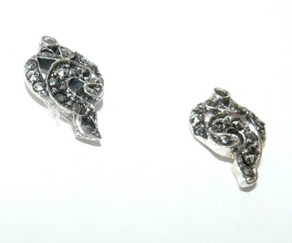 Einzelstücke, Markasit-Ohrstecker gefertigt aus 925 Silber, in Form einer stilisieren "Traube", ausgefaßt mit Markasiten, Replik im Stil um 1900 -	Unikate und Pretiosen nur erhältlich im Onlineshop der Goldschmiede Danilo!