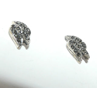 Einzelstücke, Markasit-Ohrstecker aus 925 Silber in Form von drei nebeneinander angeordneten, geschwungenen Streifen, ausgefaßt mit Markasiten, Replik im Stil um 1900 -	Nur erhältlich im Onlineshop von Juwelier & Goldschmiede Danilo!