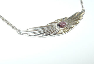 Einzelstück, Mittelteil-Collier aus 925 Silber teilweise vergoldet, Panzerkette Gesamtlänge 47 cm, im gerieftes Mittelteil 1 ovaler rosafarbener Turmalin-Cabochon -	Unikatschmuck nur erhältlich im Onlineshop von Juwelier & Goldschmiede Danilo! 