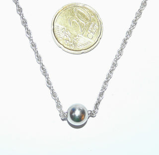 Einzelstück, feines Mittelteil-Collier, Choker, Doppelanker-Muster mit einer polierten Kugel im Zentrum aus 835 Silber, Gesamtlänge 38 cm halsnah zu tragen. -	Nur erhältlich im Onlineshop von Juwelier & Goldschmiede Danilo!