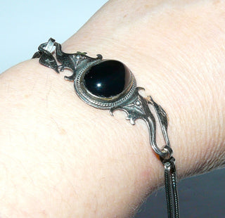 Einzelstück, Mittelteil-Armband "Schwanenköpf" Fuchsschwanz-Muster, aus massiv 925 Silber, poliert, 18,5 cm lang, ovaler Onyx-Cabochon, Hakenverschluß - Goldschmiede Danilo