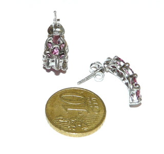 Einzelstücke, Ohrstecker aus 925 Silber mit je 10 funkelnd facettierten, navetteförmigen rosa Rhodolithen / dunkelrosa Granaten, die wiederum zusammen eine Navette-Form bilden - Unikate und Pretiosen nur erhältlich im Onlineshop der Goldschmiede Danilo!