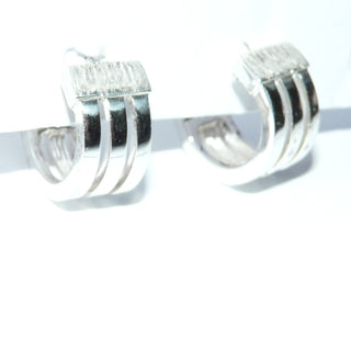 Einzelstücke, Ohrstecker, Steck-Creole, Clip-Stecker bestehend aus 3 Streben in 925 Silber, poliert + am Ansatz mattiert, Sitz ähnlich einer Steck-Creole, aber durch die Clipmechanik viel sicherer und angenehmer -	Unikatschmuck nur erhältlich im Onlineshop von Juwelier & Goldschmiede Danilo! 