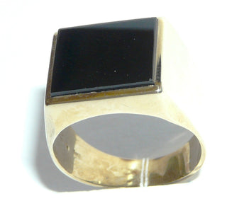 Einzelstück, klassischer Herrenring, Siegelring, Onyx-Ring aus 333 Gelbgold, poliert mit einer rechteckigen Onyx-Platte quer zum Finger, Ringweite 62,5 -	Nur erhältlich im Onlineshop von Juwelier & Goldschmiede Danilo!