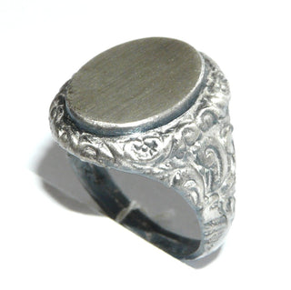 Einzelstück, massiver 925 Silberring, Herrenring, Siegelring, ovale Gravurplatte, seidenmatt, Ringweite 64,5, authentische Replik / Manufaktur-Nachguß aus dem Historismus mit opulenten Schnörkeln - Goldschmiede Danilo