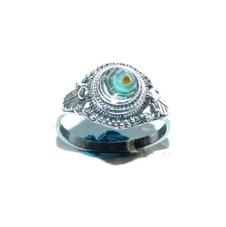 Einzelstück, Perlmutt-Ring aus 925 Silber mit einem runden, grün-blau schillernden Perlmutt-Kreis aus der Paua-Muschel / See-Opal, verziert mit Kordeln, Kugeln + Blättchen, in den Tiefen geschwärzt, Ringweite 57 - Unikatschmuck nur erhältlich im Onlineshop von Juwelier & Goldschmiede Danilo! 
