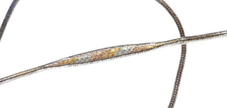 Einzelstück, Armband aus 835 Silber, Länge 18 cm, teilweise vergoldet in gelb + rot, flaches Fuchsschwanz-Muster, im Mittelteil Flecht-Optik / Backstein-Optik, Fischgrät-Rand, Kastenschloß, um 1960. Dazu paßt Hs 0015 - Vintage-Schmuck nur im Onlineshop von danilogold!