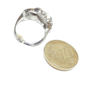 Einzelstück, Ring aus 925 Silber, Replik im Stil um 1900, zwei schlaufenförmige Flächen sind vollkommen mit Markasiten ausgefüllt, poliert, Ringweite 51 -	Nur erhältlich im Onlineshop von Juwelier & Goldschmiede Danilo!