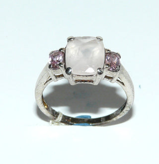 Einzelstück, Ring aus 925 Silber mit einem facettierten synthetischen Rosenquarz + 2 rosa Zirkonia, poliert, Ringweite 57,5 -	Nur erhältlich bei www.danilogold-shop.de