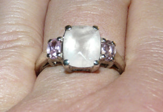 Einzelstück, Ring aus 925 Silber mit einem facettierten synthetischen Rosenquarz + 2 rosa Zirkonia, poliert, Ringweite 57,5 -	Nur erhältlich bei www.danilogold-shop.de