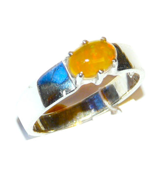 Einzelstück, Handarbeit, Ring aus 925 Silber mit einem ovalen äthiopischen Opal in Farbe Feueropal, Orangerot, ca. 8 mm x 6,5 mm, Ringweite 56,5 -	Handgefertigtes Unikat! Nur im Onlineshop von Juwelier & Goldschmiede Danilo!