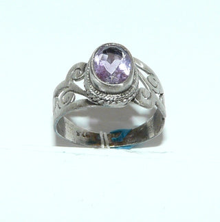 Einzelstück, Ring aus 925 Silber, gesägte Handarbeit mit einem ovalen, facettierten Amethyst, matt + in den Tiefen geschwärzt, Ringweite 50 -	Handgefertigtes Unikat! Nur im Danilo Gold Online Shop!
