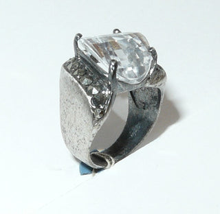 Einzelstück, ungewöhnlicher Ring aus 925 Silber mit einem gewölbten, facettierter Zirkonia + zwei Reihen Markasiten, poliert, Ringweite 48 -	Nur erhältlich bei www.danilogold-shop.de