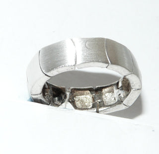 Einzelstück, Ring aus 925 Silber, gleichlaufend, seidenmatt mit polierten Kanten, bewegliche Glieder, Ringweite 53 -	Einzelstücke nur erhältlich bei www.danilogold-shop.de