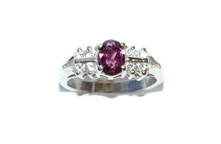 Einzelstück, Ring aus 925 Silber im Juwelenstil, mit einem ovalen rosa Turmalin / Rubellit + 8 Zirkonia, poliert, Ringweite 54 -	Unikatschmuck nur erhältlich im Onlineshop von Juwelier & Goldschmiede Danilo! 
