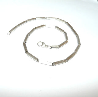 kräftiges Einzelstück, Röhrchen oder Scharnierkette mit innen verlaufender Venizianerkette aus massiv 925 Silber, flexibler Halsreif + Halskette. Zum Solo tragen oder für größere Anhänger, Karabiner, Länge 45 cm, Durchmesser ca. 4,4 mm, seidenmatt, deutsche Qualitätsverarbeitung der Firma Binder Mönsheim -	Nur erhältlich bei www.danilogold-shop.de