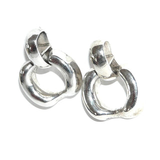 Einzelstücke, Ohrstecker als kurze Ohrhänger aus 925 Silber, poliert, Schlaufe, an der der Stift sitzt + beweglich angehängtes Oval, Mexiko - Goldschmiede Danilo