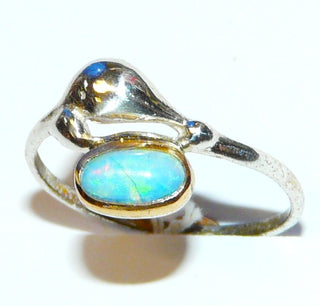 handgefertigter Unikat-Ring mit äthiopischem Opal, bicolor in 925 Silber + mit 750 Gold Fassung, Ringweite 57,5, Die diagonale Linie ist kein Riß, sondern ein innenliegender Einschluß; eine Garantie für einen natürlichen Opal - Handgefertigtes Unikat! Nur im Danilo Gold Online Shop