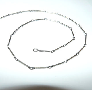 Einzelstück, Stäbchen-Kette, Nordform-Design Halskette aus 925 Silber in 45 cm Länge, seidenmatt, in den Tiefen geschwärzt. Die gesamte skandinavische / finnische Nordform-Kollektion ist so designt, daß fast alle Schmuckstücke miteinander kombinierbar sind. -	skandinavisches Design zuhause bei www.danilogold-shop.de